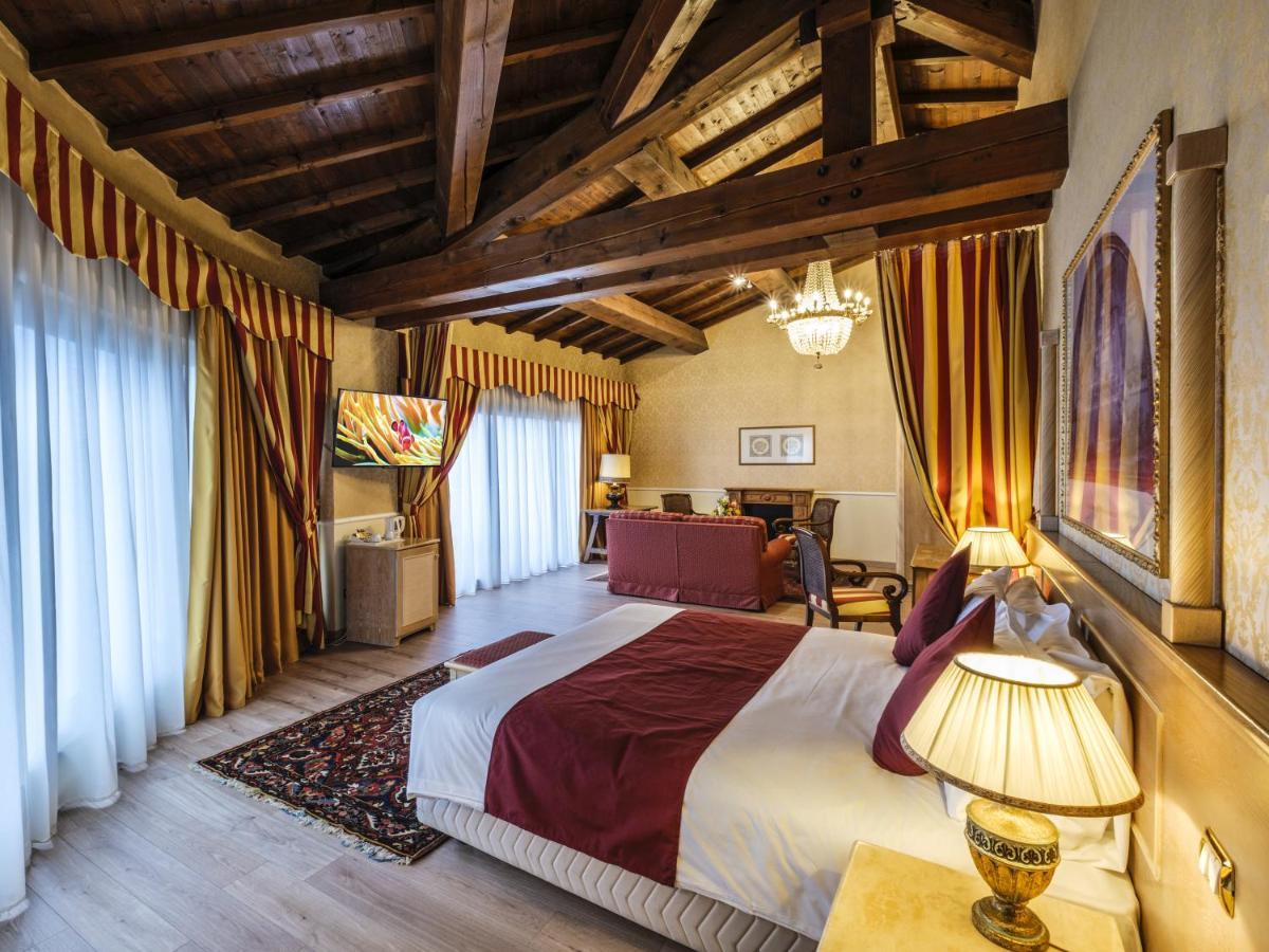 Hotel Orologio Ferrara Eksteriør bilde