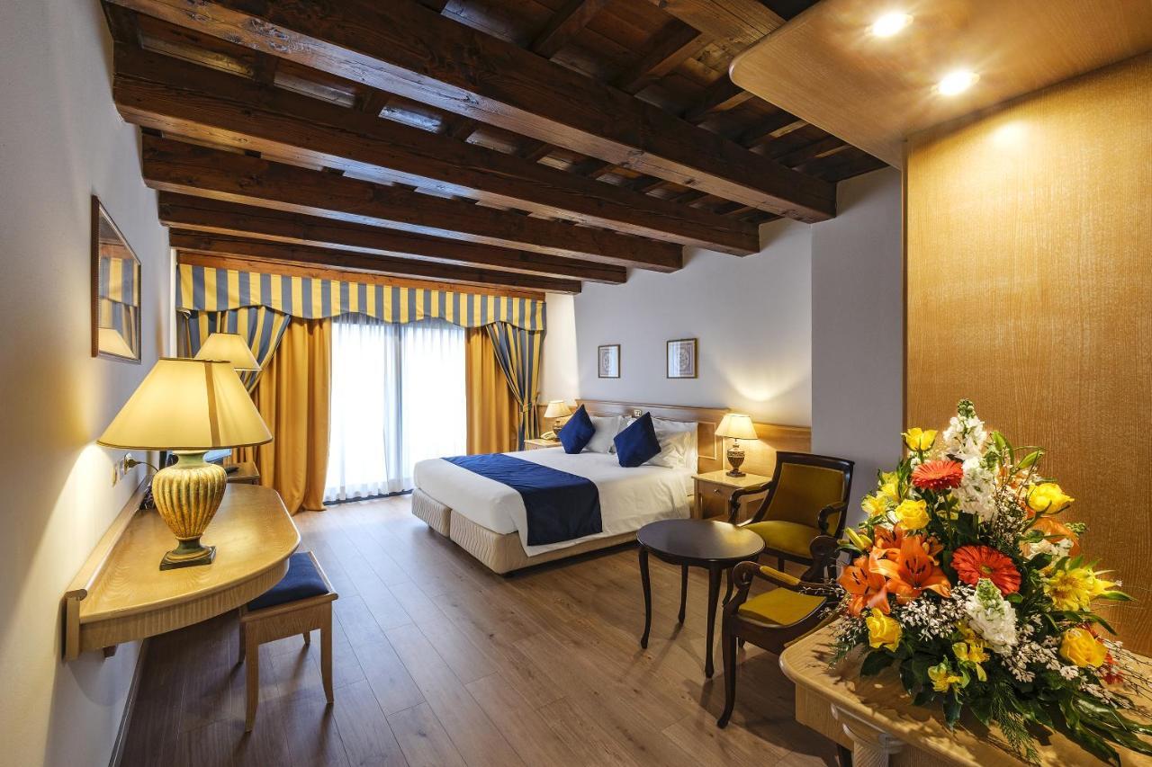 Hotel Orologio Ferrara Eksteriør bilde